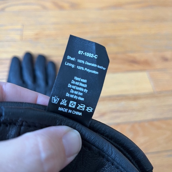 Laska Black Leather Lined Gloves - Picture 7 of 7